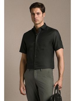 Louis Philippe - Men Black Textured Half Sleeves Formal Shirt