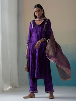 WeaverStory - Purple Pure Velvet Zardozi Kurta with Farshi Pants and Tissue Dupatta (Set of 3)