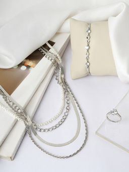 Joker and Witch - Joker & Witch Cosmetic Latte Jewellery Set