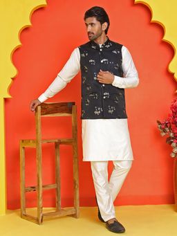 Jompers - Men Embossed White Kurta with Pyjama and Nehru Jacket