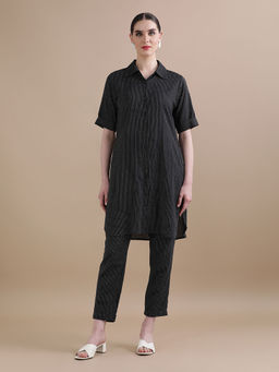 Black & Blah Blah - Relaxed Fit Kantha Printed A-Line Pure Cotton Monochrome Kurta and Trouser (Set of 2)
