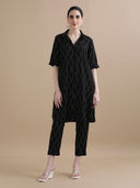 Black color option, Sold out, Currently selected