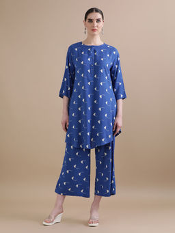 Black & Blah Blah - Relaxed Fit Trendy Printed A-Line Liva Rayon Kurta and Trouser (Set of 2)