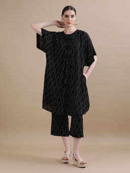 Black & Blah Blah - Relaxed Fit Kantha Printed Liva Rayon Monochrome Kurta and Trouser (Set of 2)