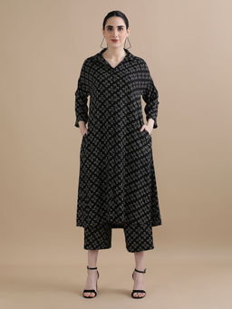 Black & Blah Blah - Relaxed Fit Trendy Printed Liva Rayon Monochrome Kurta and Trouser (Set of 2)