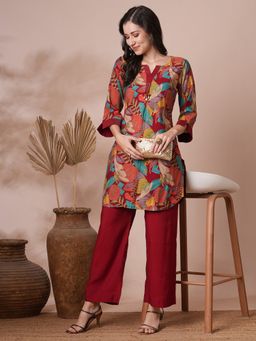 Kami Kubi - Printed Center Pleated Co Ord with Stitchlines On Neck & Cuff (Set of 2) (XS)