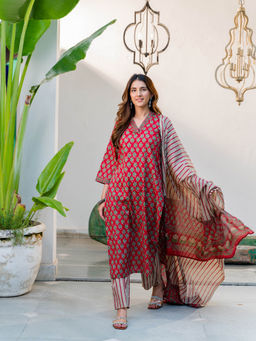 DIMPLE DESIGN STUDIO - Maroon Cotton Floral Kurta with Pant & Dupatta (Set of 3)