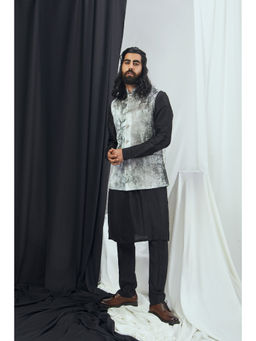 Nirmooha - Carbon Nokia Silk Kurta with Pant and Forest Printed Velvet Bandi (Set of 3)