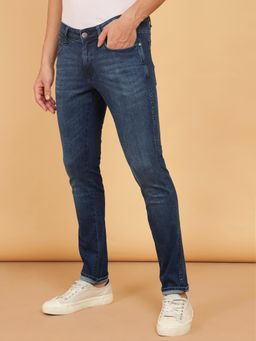 Wrangler - Men's Blue Skanders Slim Fit Low Rise Light Fade Jeans