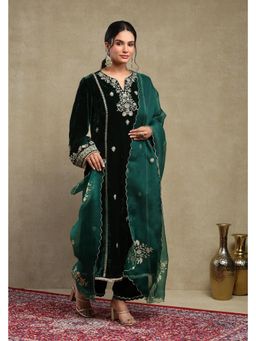 DOHR INDIA - Leena Forest Green Embroidered Silk Velvet Kurta with Pant & Dupatta