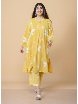 The Indian Ethnic Co. - Women Yellow Cotton Floral Printed Kurta with Pant