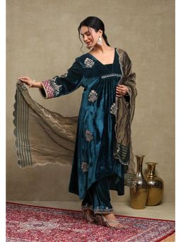 DOHR INDIA - Samira Midnight Blue Velvet Kurta with Pant and Dupatta