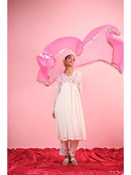 KAVANA - Women White Floral Embroidered Anarkali Kurta With Pant