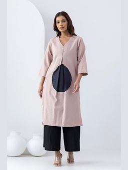 MARKKAH STUDIO - Pink Chambray V-Neck Solid Kurta with Palazzo