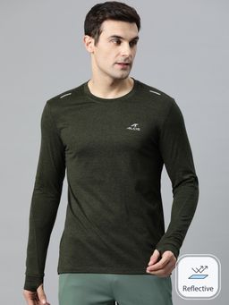 Alcis - Men Solid Dry Tech Slim Fit Olive T-Shirt