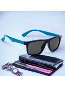 Black color option, Sold out, Currently selected