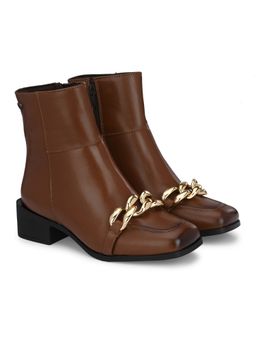 Delize - Women Tan Solid Mid Heel Ankle Chelsea Boots With Chain Details
