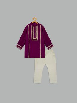 MEHAK MURPANA - Pink Velvet Kurta And Pant