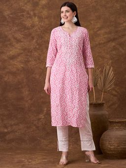 FASHOR - Ethnic Floral Printed Embroidered Straight Fit Kurta - Pink