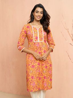 Vastramay - Women Orange Floral Printed Cambric Cotton Kurta
