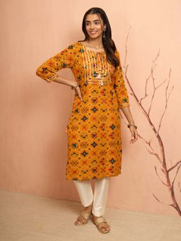 Vastramay - Women Mustard Patola Print Foil Kurta