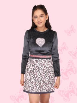 Cutecumber - Girls Twill Animal Printed Full Sleeve Shift Dress