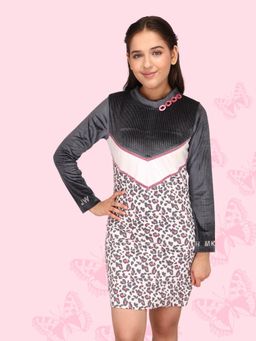 Cutecumber - Girls Chenille Animal Printed Full Sleeve Shift Dress