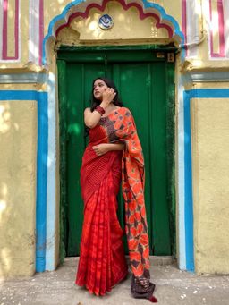 AMRUTKALA SAREES - Red Designer Linen Printed Saree with Unstitched Blouse