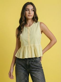 Buynewtrend - Yellow Women Sleeveless Striped Button Front Peplum Top