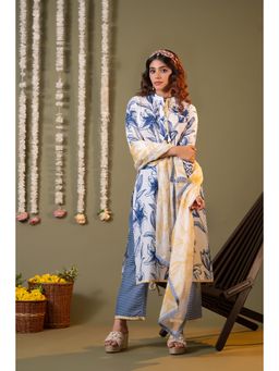 Heeposh - Women White Floral Printed Kurta with Pant and Dupatta (Set of 3)