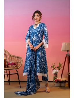 Heeposh - Women Navy Blue Floral Printed Kurta with Pant and Dupatta (Set of 3)