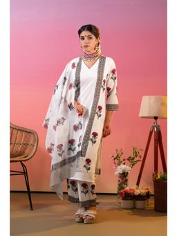 Heeposh - Women White Floral Printed Kurta with Palazzo and Dupatta (Set of 3)