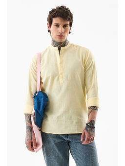 Snitch - Men Pastel Yellow Solid Full Sleeves Slim Casual Shirt