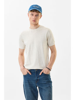 Snitch - Men Beige Solid Half Sleeves Slim Casual T-Shirt