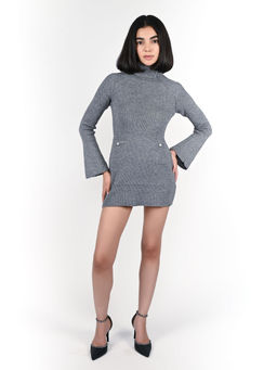 Odette - Black Solid A-Line Maxi Dress