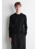 Black color option, Sold out, Currently selected