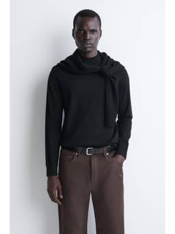 COS - SLIM MERINO WOOL MOCK-NECK JUMPER