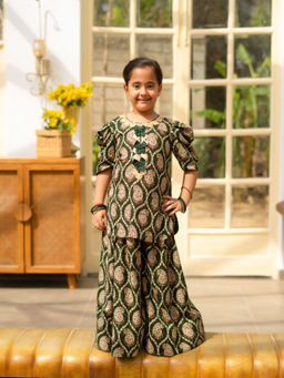 Fayon Kids - Green Cotton Half Sleeves Printed Kurti With Sharara