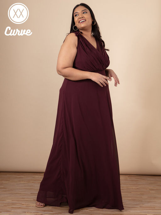 Buy Twenty Dresses by Nykaa Fashion Curve Maroon Solid V Neck Maxi