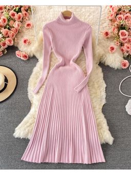 MISS MOSA BY AKANKSHA - Lavender Flavie Premium Knitted Midi Dress