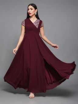 Miss Chase - Womens Wine V-Neck Short Sleeve Embellished Maxi Dress