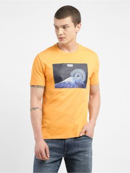 Levi's - Mens Yellow Graphic Print Crew Neck T-shirt
