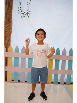 ZACH & KIKI - White Space Stormer T-Shirt