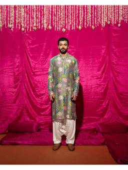 Chrkha - Bhado Grey Printed Kurta with Dhoti and Stole