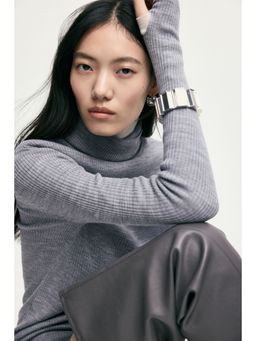 H&M - Women Silver Chunky Bracelet