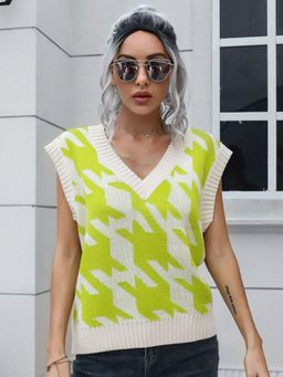 Oh Rare - Women Green V-Neck Sleeveless Sweater