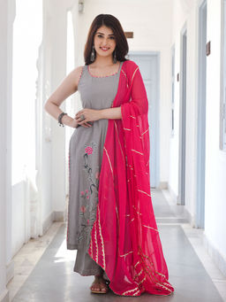 Urbanstree - Jasodhara Suit Set (Set of 3)