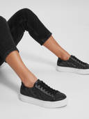 Black color option, Sold out, Currently selected