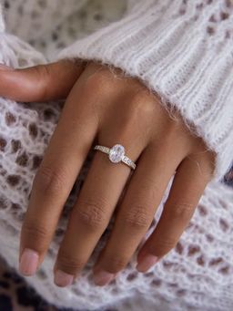 Inaya Accessories - 18K Gold Plated Oval Solitaire Ring, Cosmo