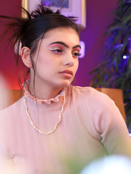 Odette - Artificial Pearl and Gold Interlinked Stunning Necklace